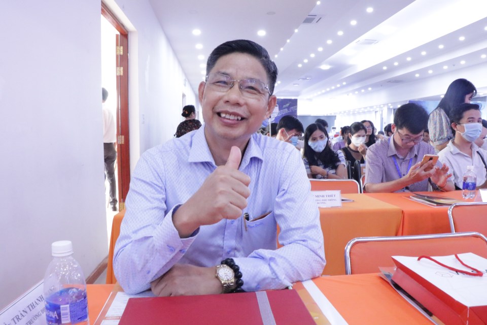 Chìa khóa quan trọng là học cùng trải nghiệm thực tế